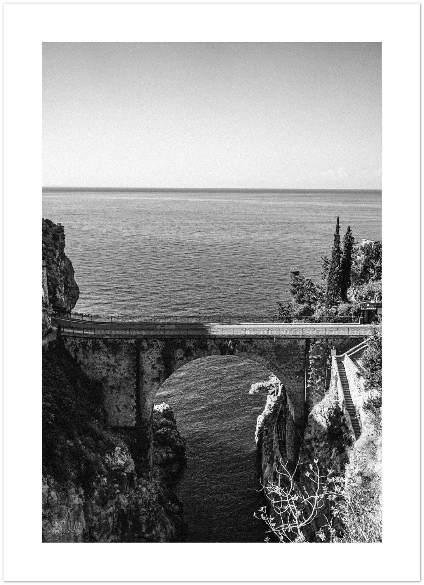 "Fiordo" Furore Bridge B&W Premium Semi-Glossy Print